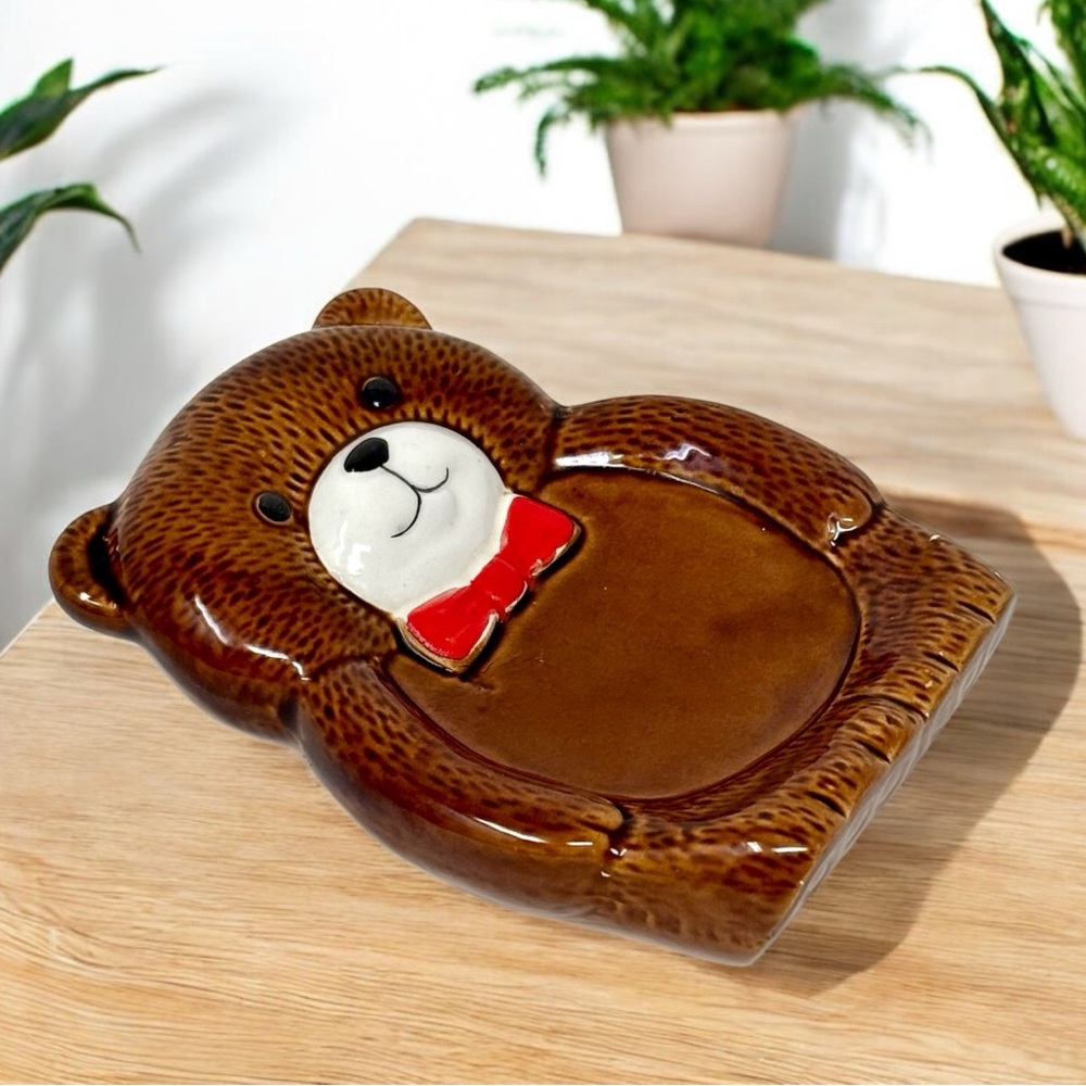 Vintage Ceramic Brown Teddy Bear Red Bowtie Soap Dish For Kids Bathroom Decor
